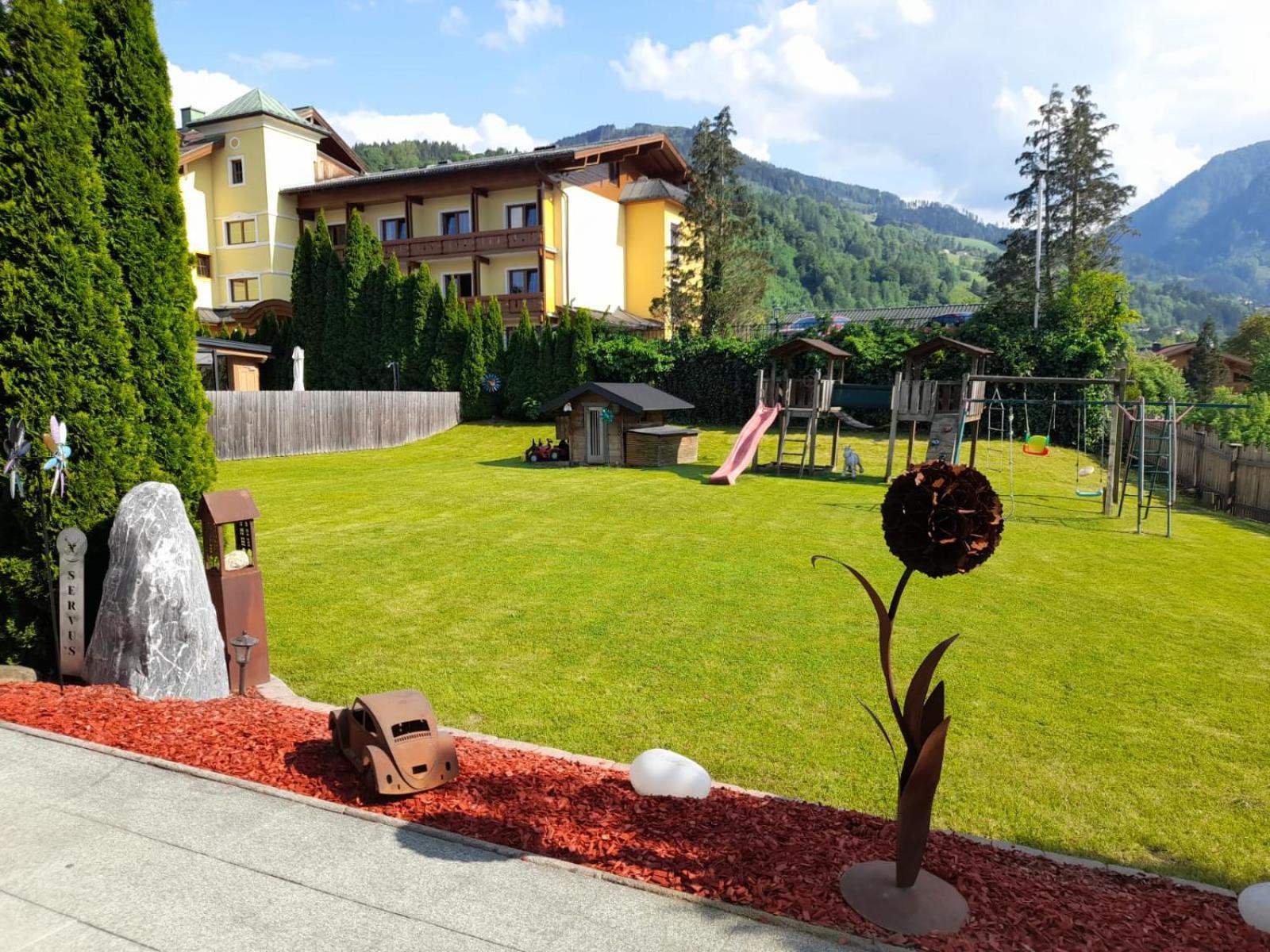Hoellwart * Sankt Johann im Pongau